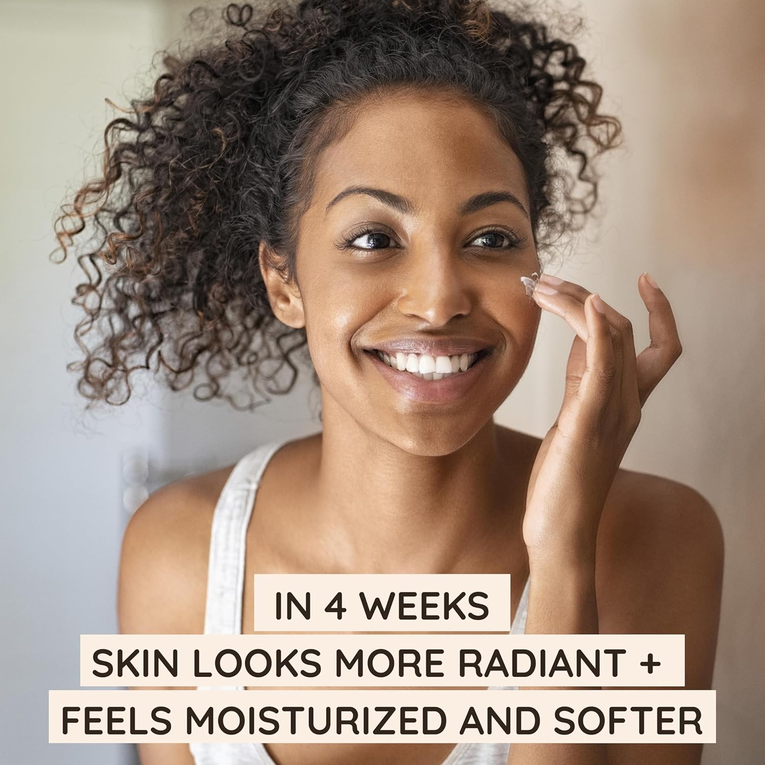 Daily Face Moisturizer with SPF 15 Sunscreen, Hydrating with Soy Extract, Oil-Free, 4 FL OZ Q9855
