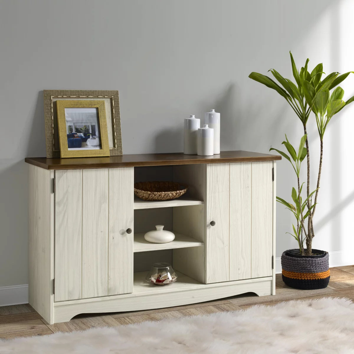 White Distressed Wood Buffet Sideboard X4573