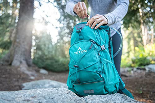 Hydration Backpack for Hiking Running Cycling with Bladder and Rain Cover O160730