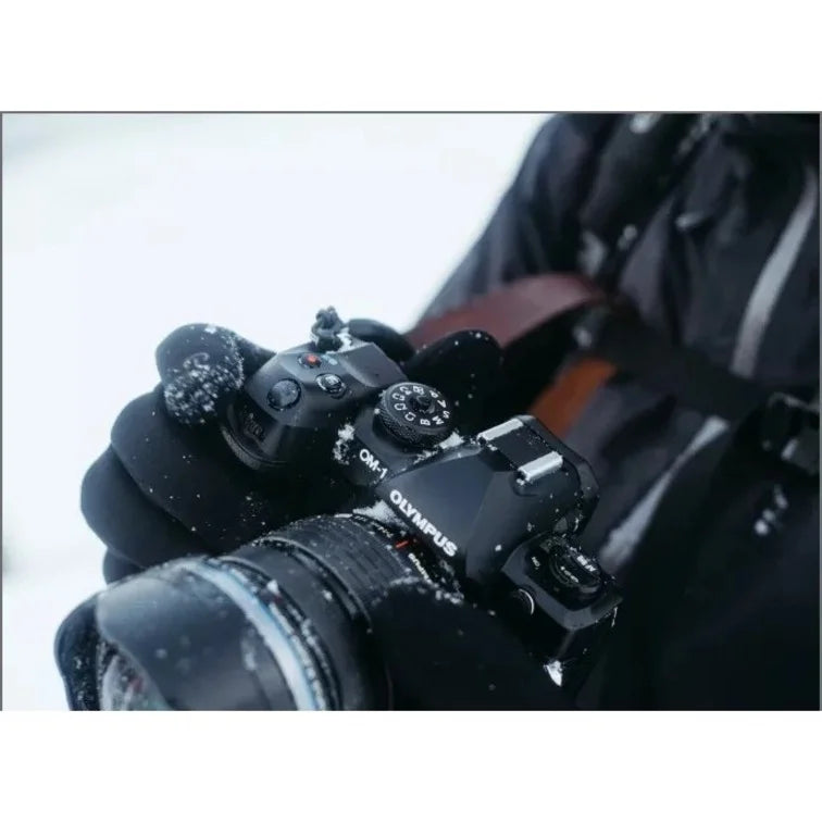 Mirrorless Camera with Lens, Black H8231