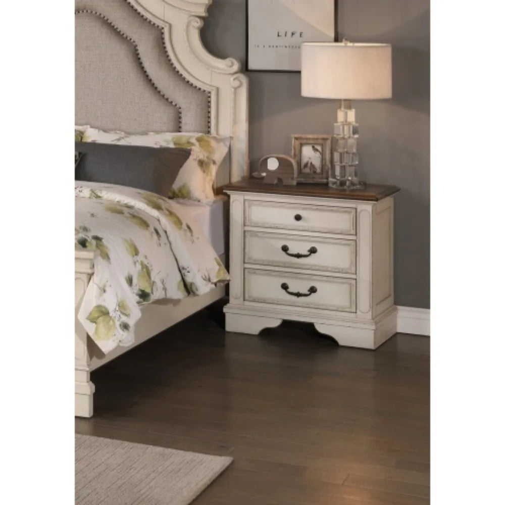White Wooden Nightstand with 3 Drawers Y434508