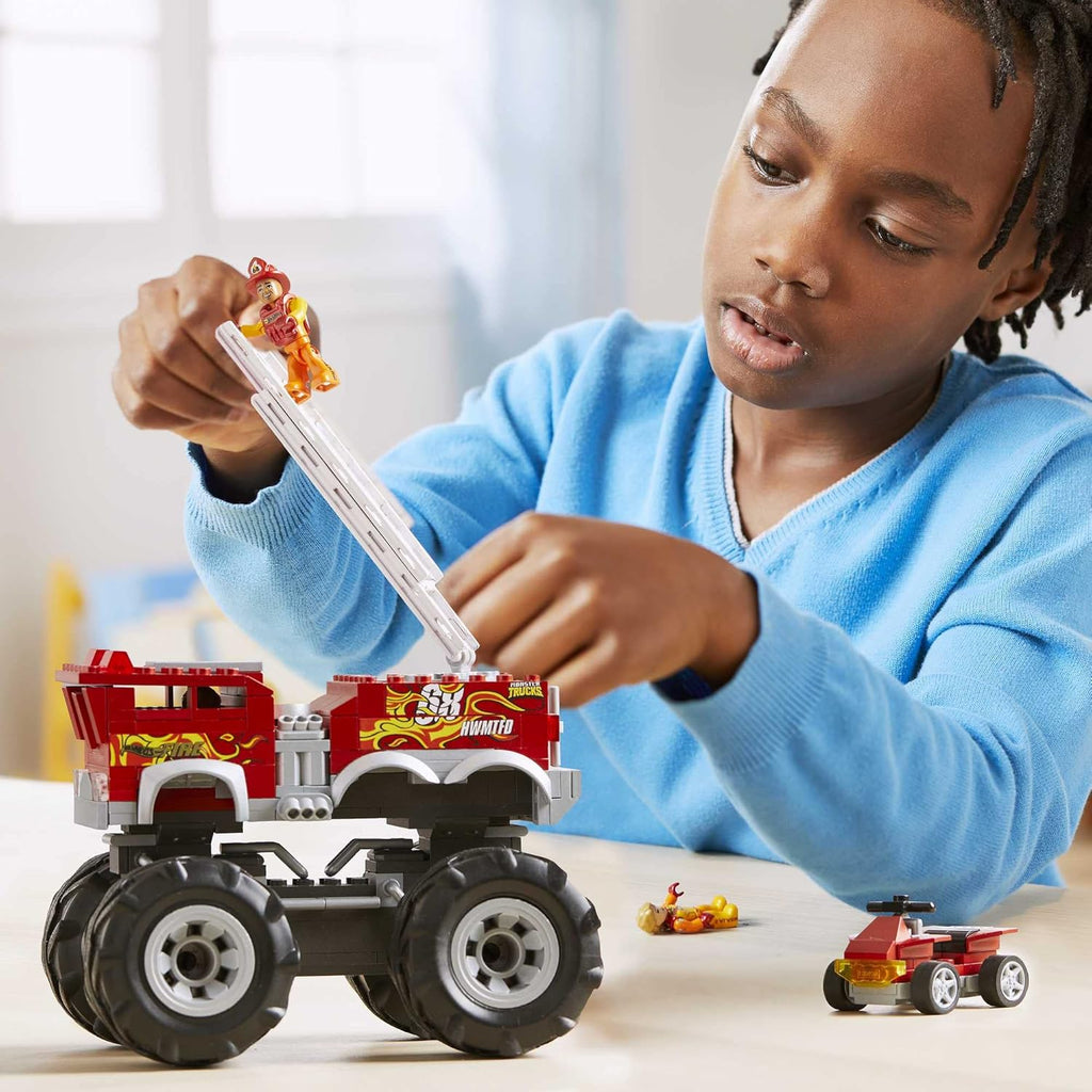Hot Wheels Monster Truck Building Toy Playset, 5-Alarm Fire Truck with 284 Pieces, Red, Age 5+ J400970