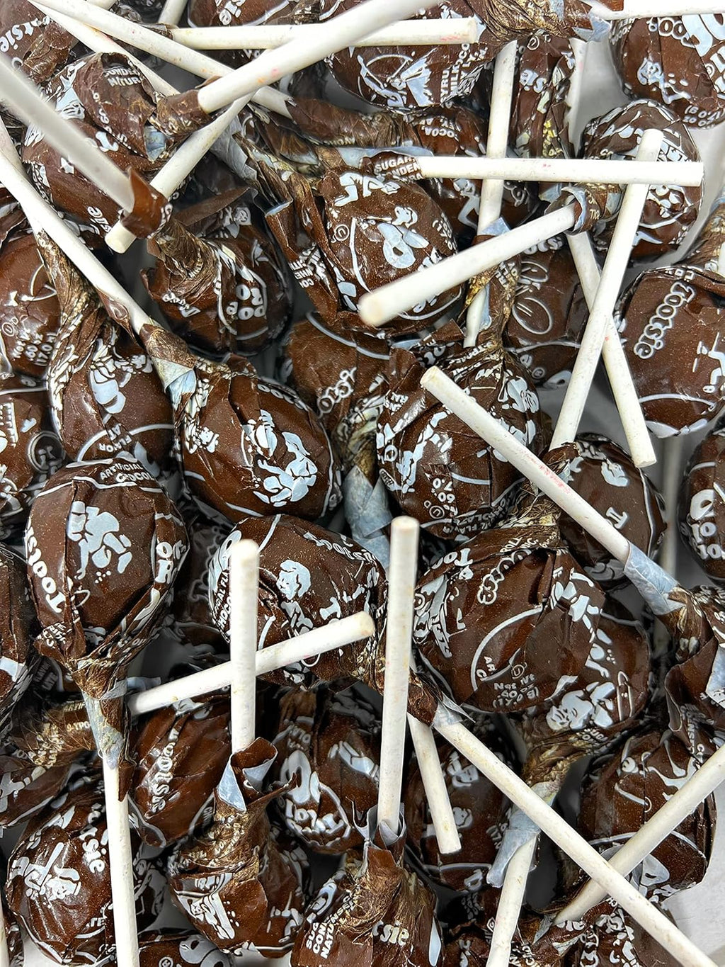 Chocolate Lollipops Bulk Candy 50 Count, 36 Oz C790