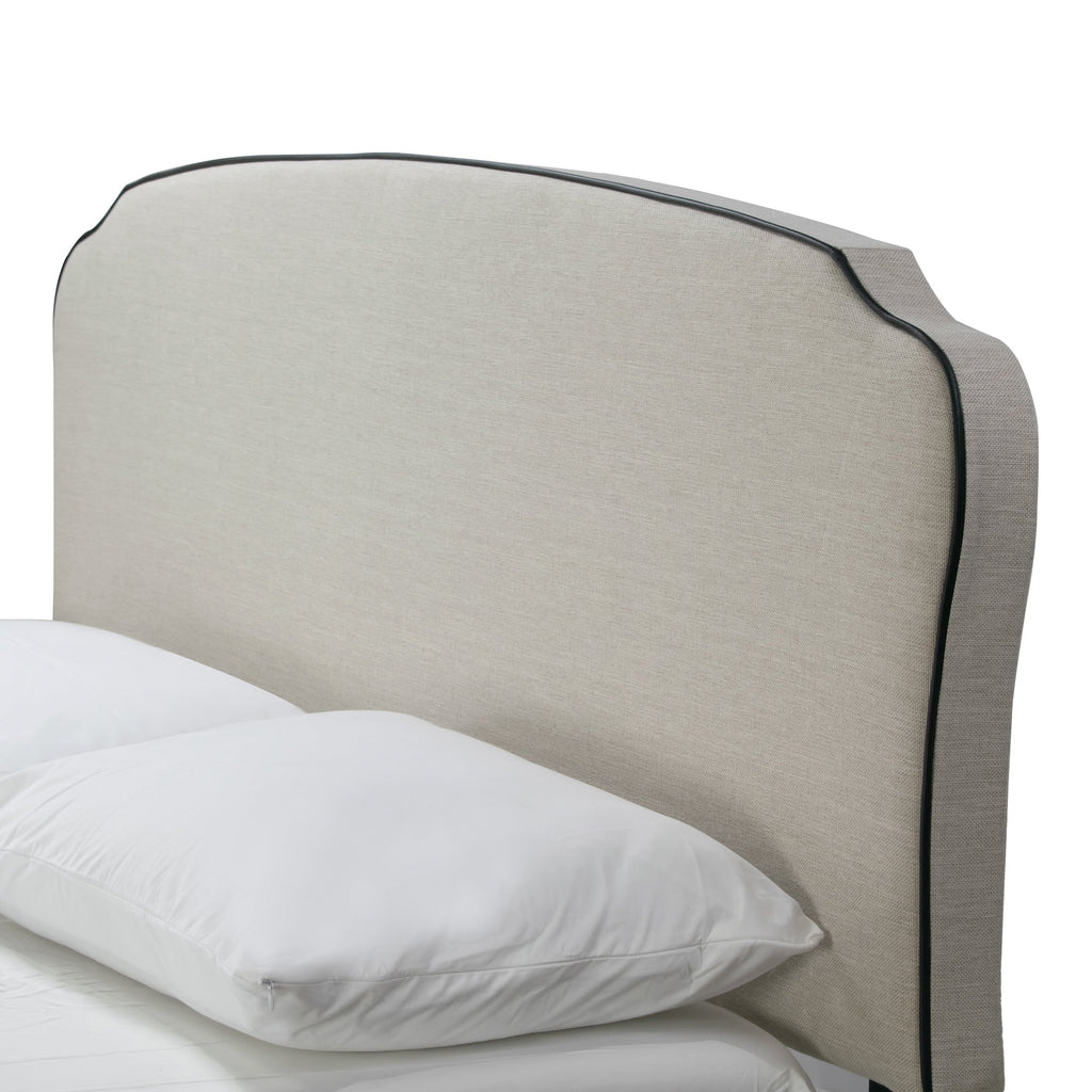 Beige Fabric Queen Bed with Contrasting Piping Accent D814