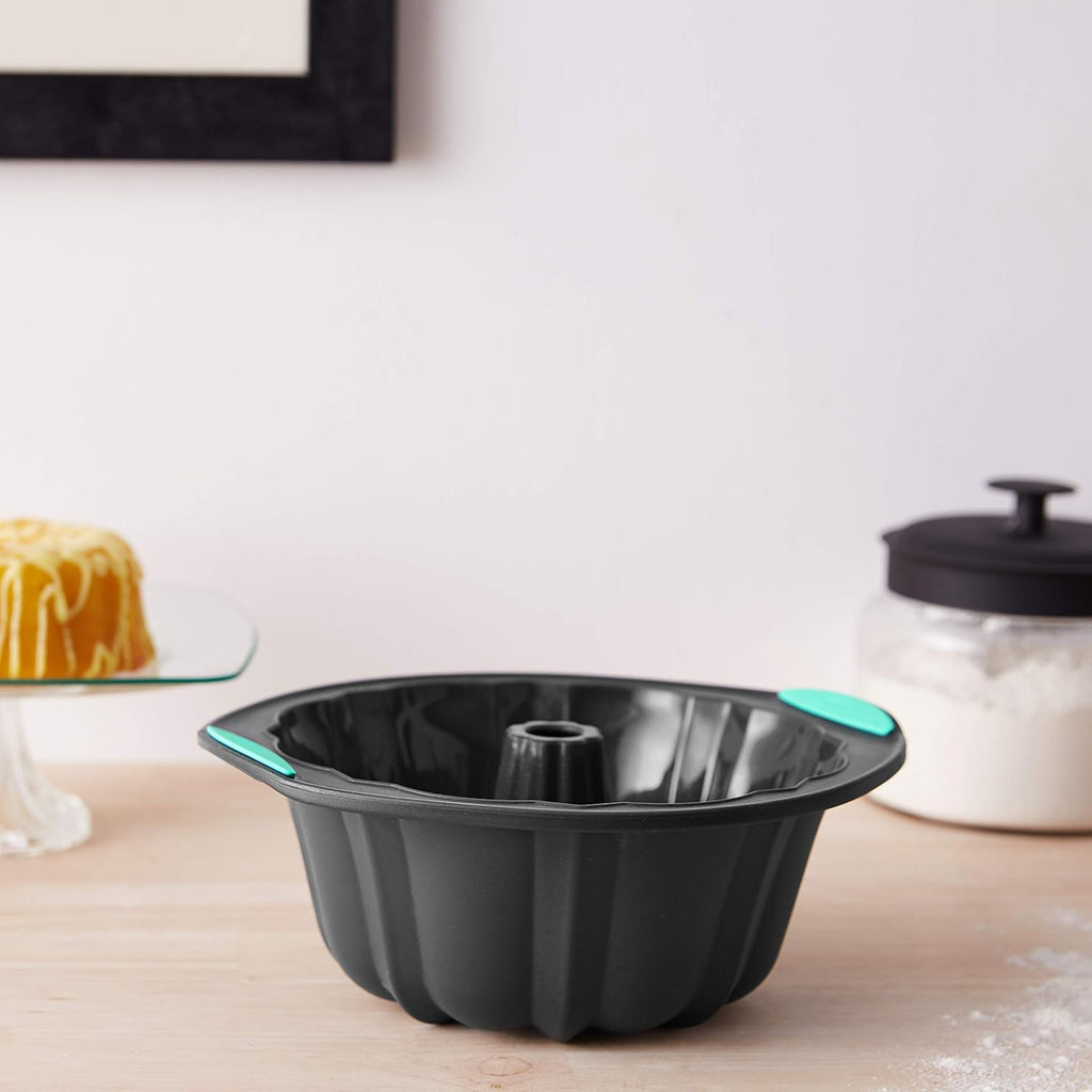 Structured Silicone Fluted Bundt Pan, 8 1/2 Cup, Grey & Mint I3005