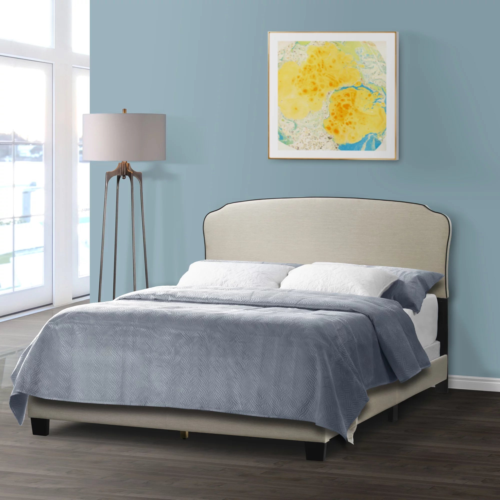 Beige Fabric Queen Bed with Contrasting Piping Accent D814