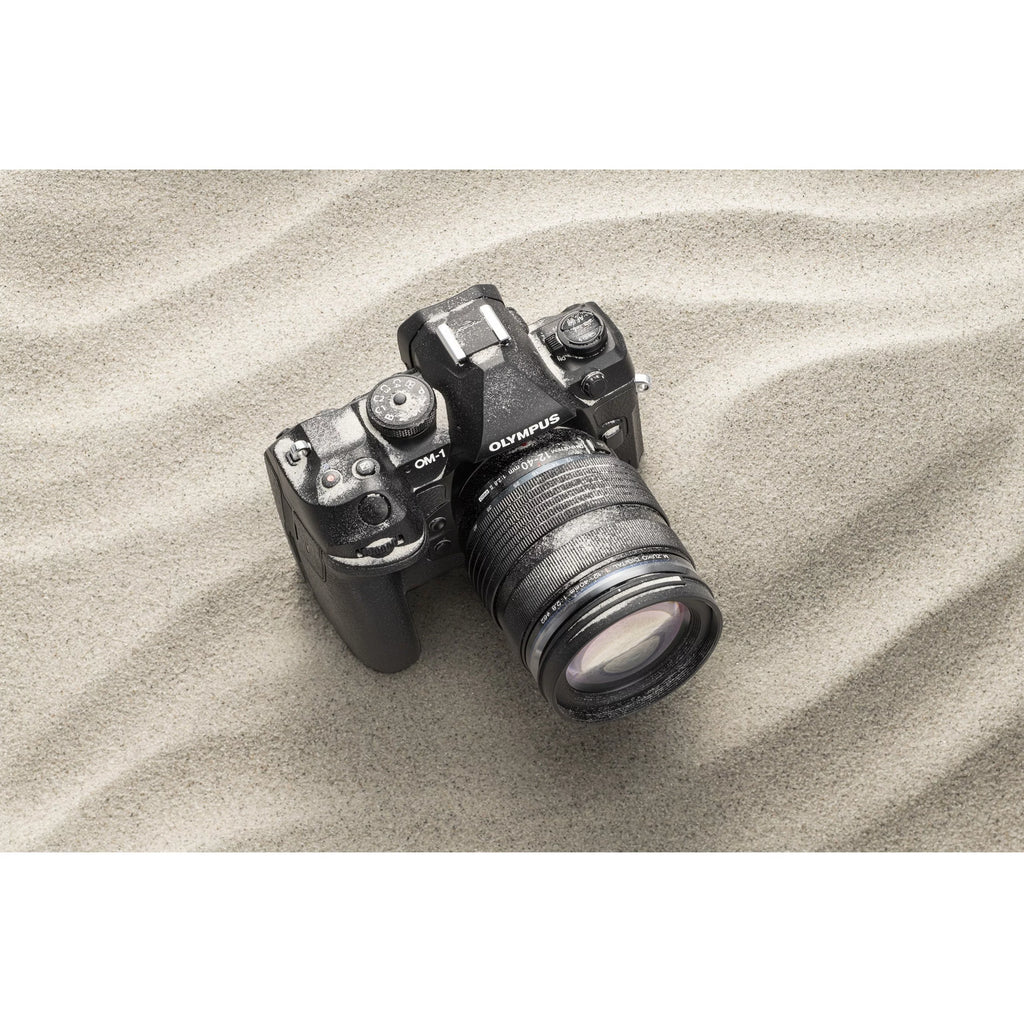 Mirrorless Camera with Lens, Black H8231