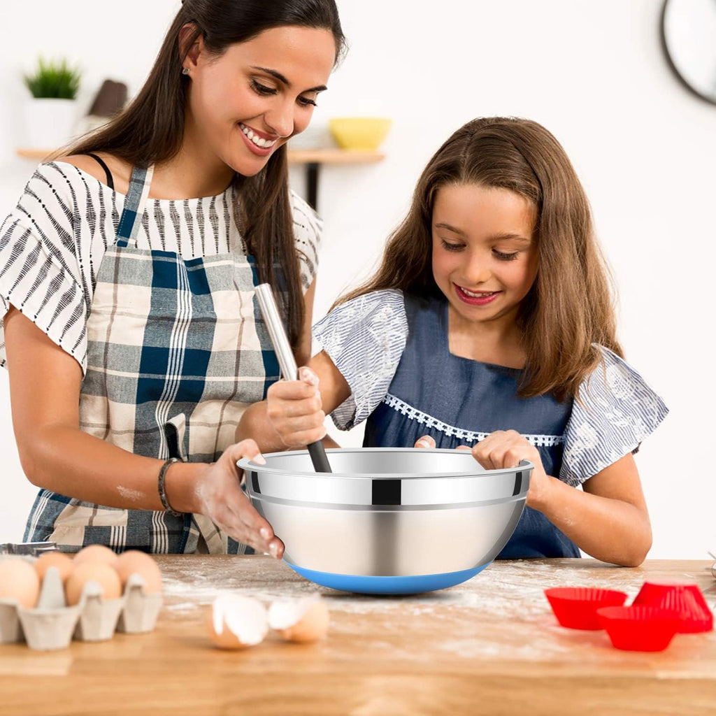 Mixing Bowls with Airtight Lids, Set of 5, Stainless Steel with Non-Slip Silicone Bottom X97975