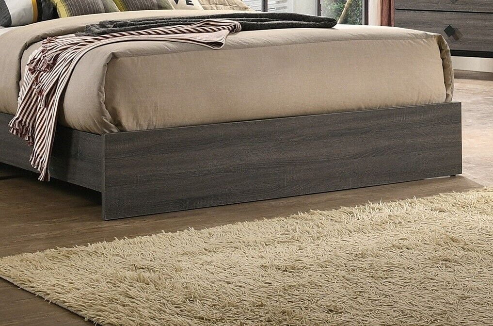 Queen Size Bed with 2 Nightstands, Gray Wooden Bedroom Set L152913