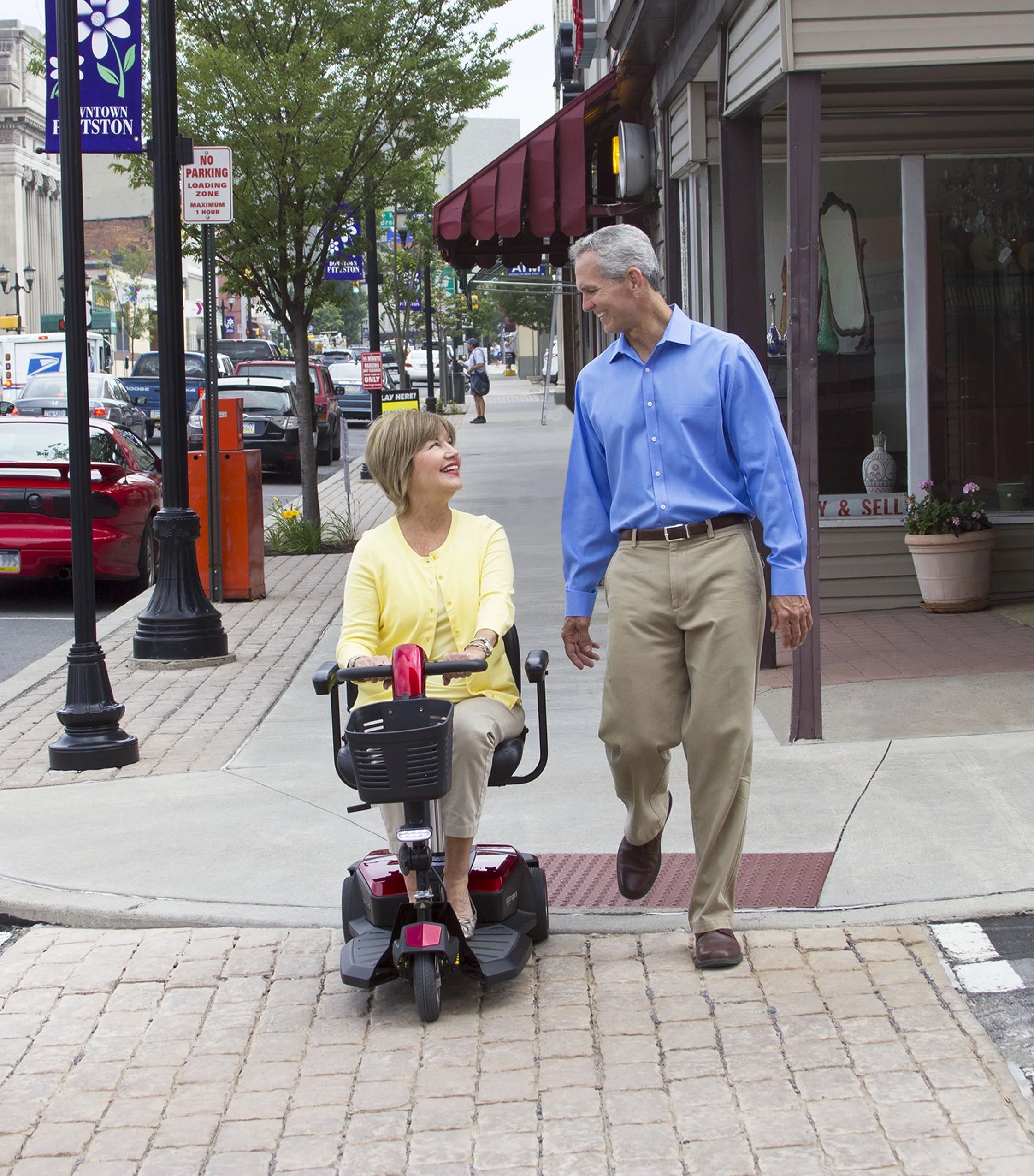 3-Wheel Mobility Scooter with Suspension M24077