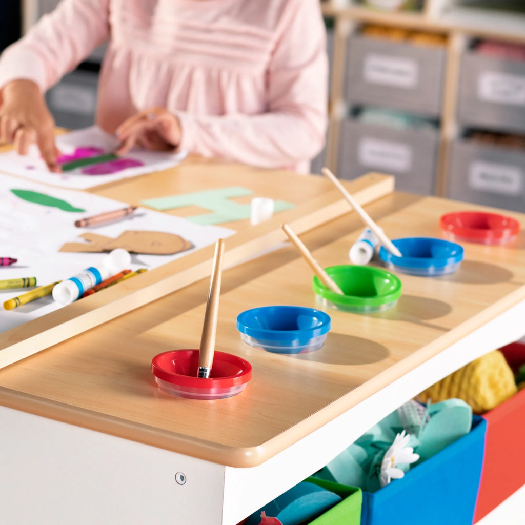 Kids Activity Table and Drawing Desk with Stools and Storage Z996416