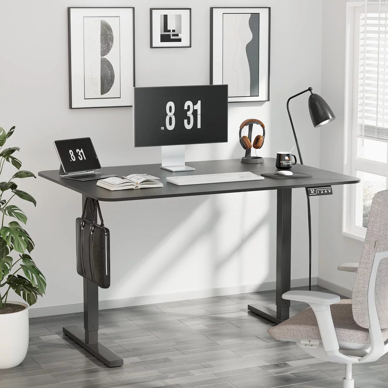 Adjustable Electric Standing Desk 40 Inch White Y199706